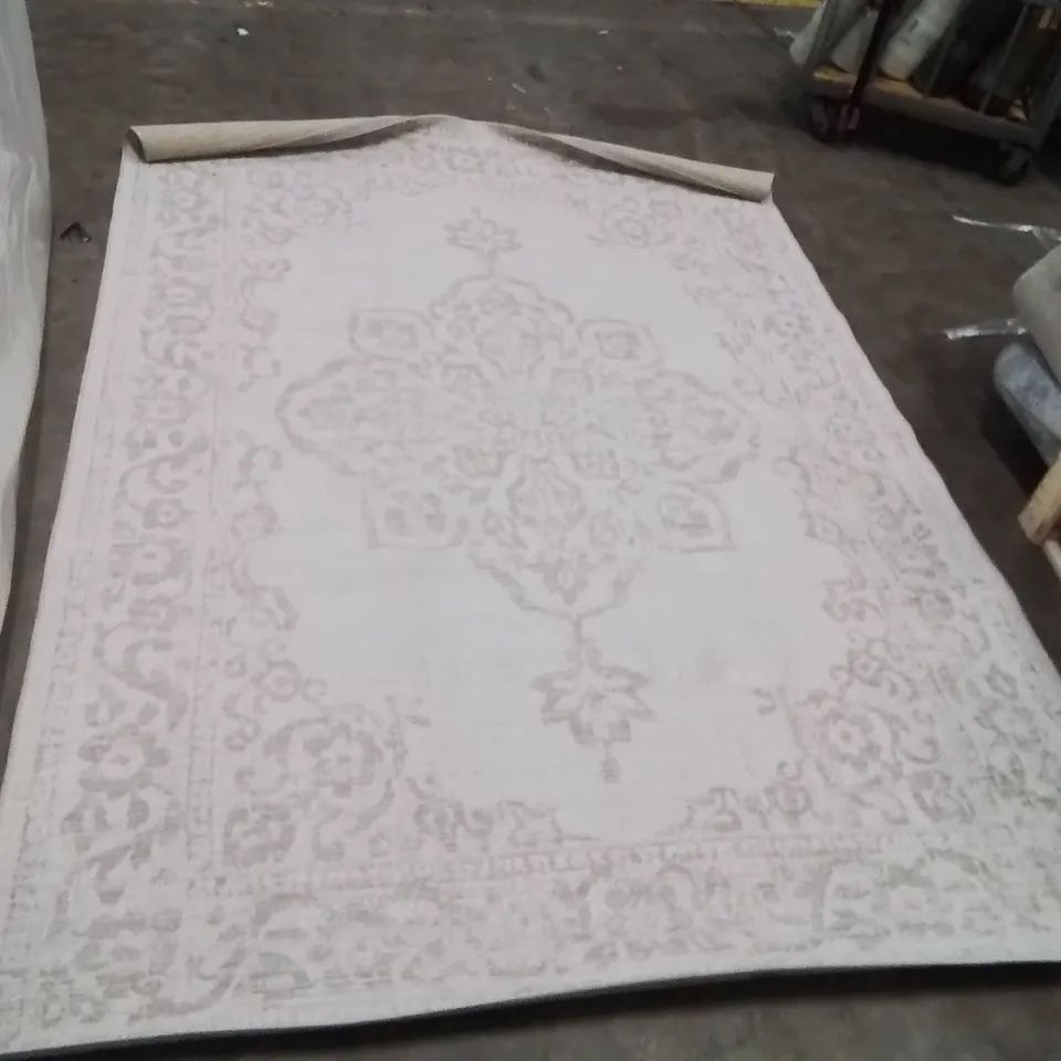 BRIERFEILD INDOOR FLATWEAVE AREA RUG APPROXIMATELY 300X200CM