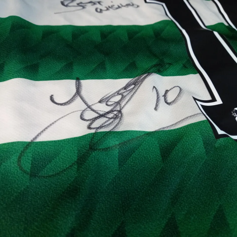 THE CELTIC FOOTBALL CLUB SIGNED FOOTBALL JERSEY - 2XL