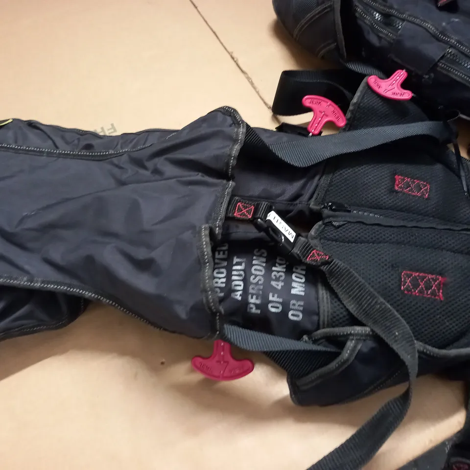 LOT OF 2 CHALLENGER 275N INFLATABLE VESTS
