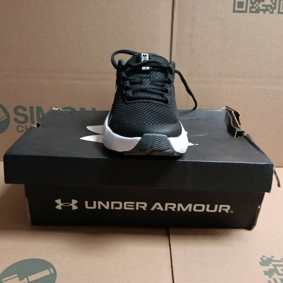 BOXED PAIR OF UNDER ARMOUR SHOES IN BLACK/WHITE SIZE UK 3