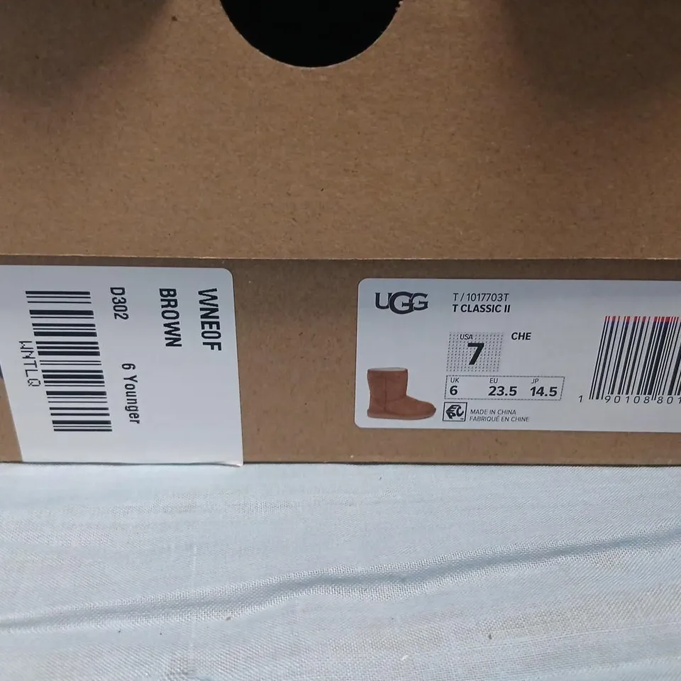 UGG BROWN SUEDE BOOTS FOR KIDS – UK 6 YOUTH, CLASSIC II, BOXED