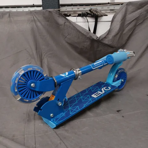 EVO LIGHT UP INLINE SCOOTER 