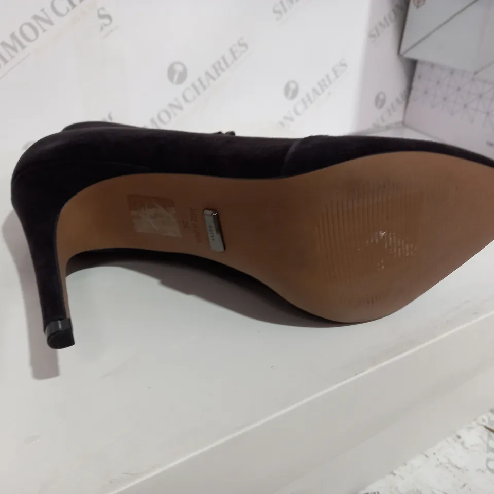 BOXED REISS SUEDE CHOCOLATE BOOT HEELS - SIZE 5
