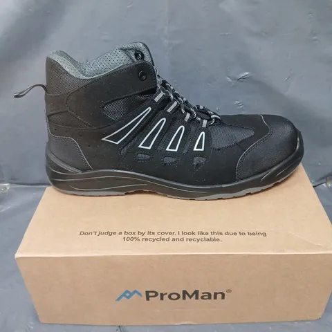 BOXED PAIR OF PROMAN HARTFORD SAFETY BOOTS - 15