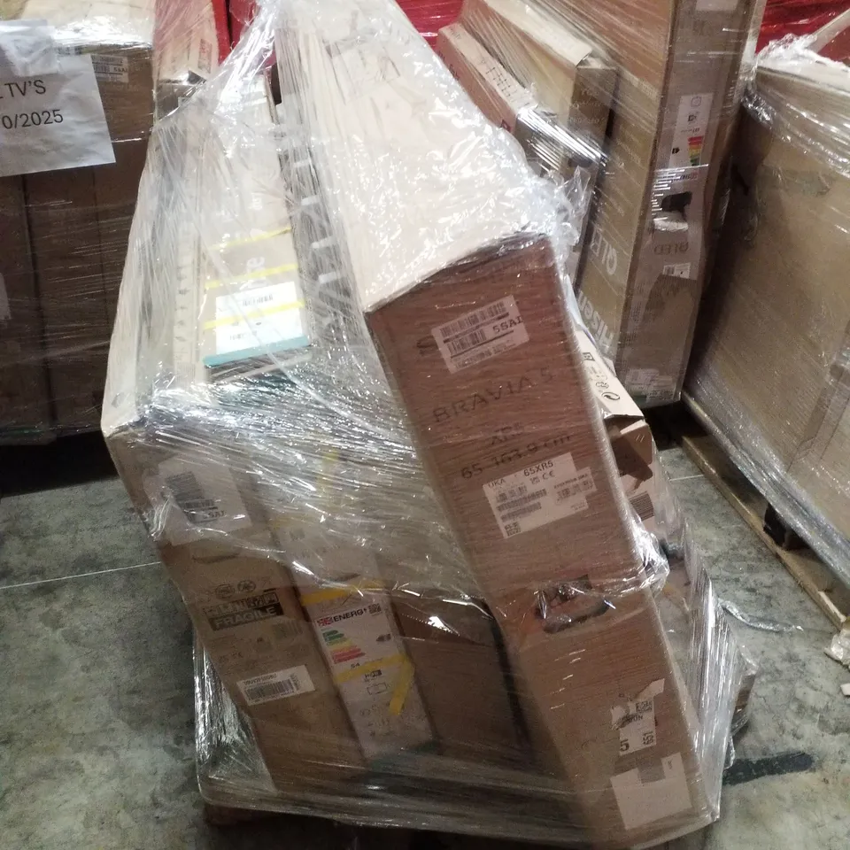 PALLET OF 5 ASSORTED DAMAGED TVS INCLUDING