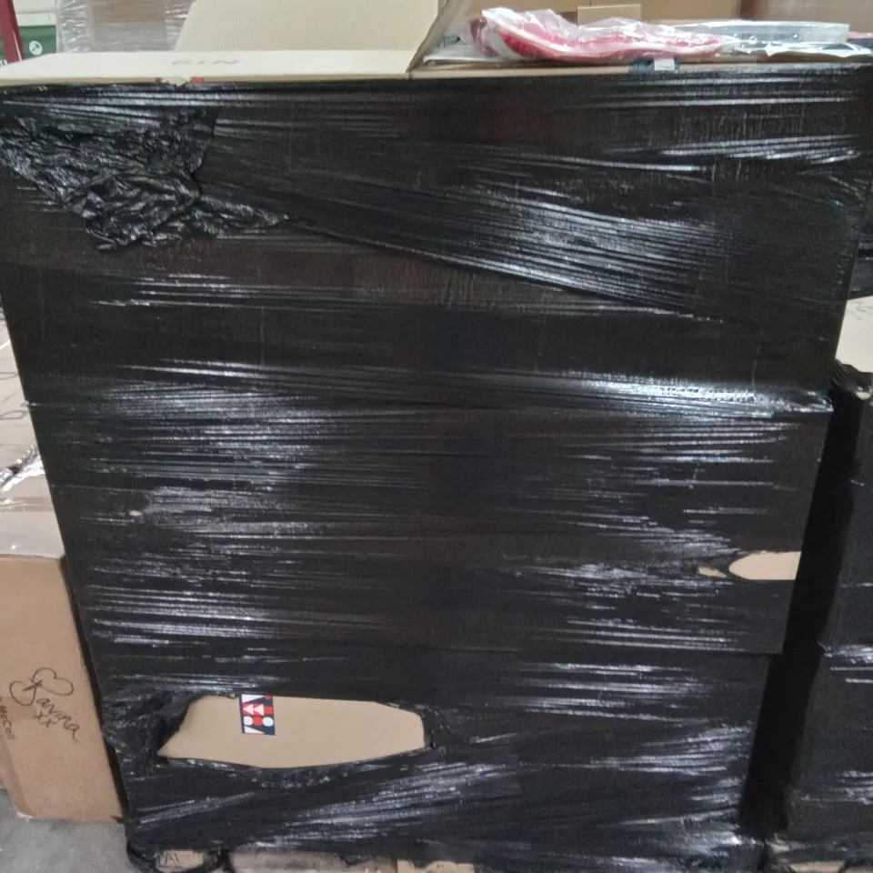 PALLET OF ASSORTED ITEMS INCLUDING FINGER TEN GOLF TEES, SQUARE FIBRE POTS, MASK EXEMPTION CARD LANYARDS, BLACK DRYWALL SCREW SET, COOWOO LENS HEATER, EPILATOR 