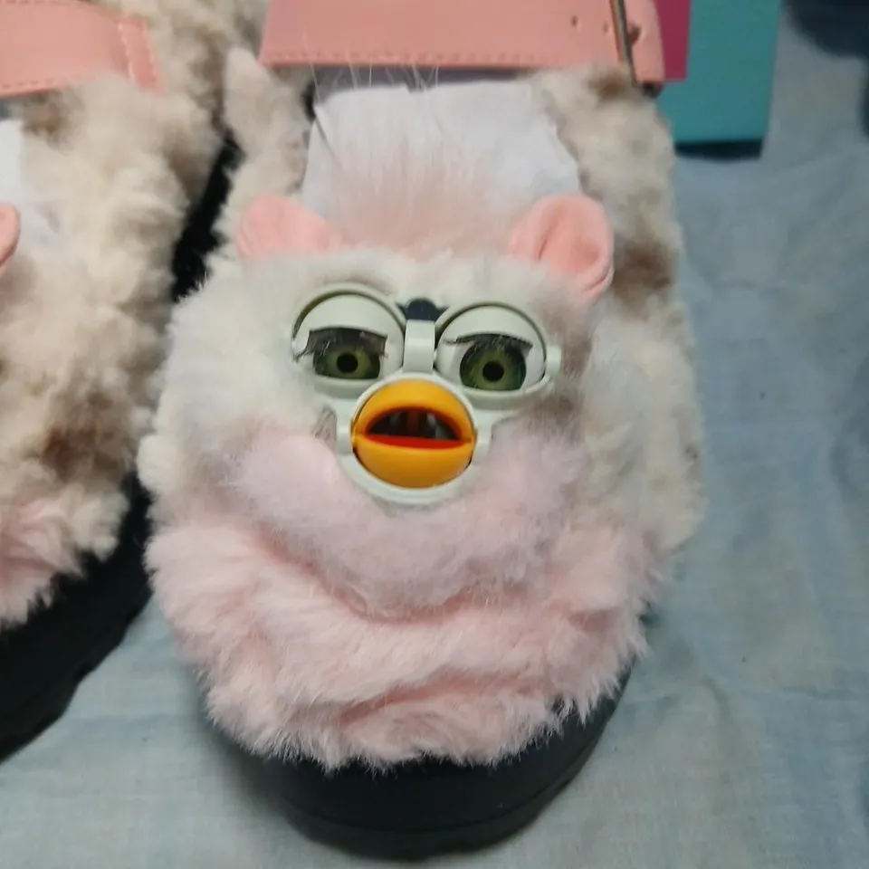 BOXED KOI FURBY TIRA CHURCH MOUSE EDITION SHOES - UK 4