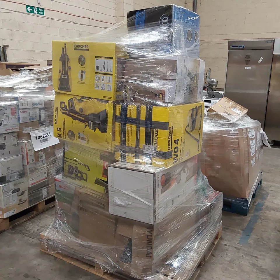 PALLET OF APPROXIMATELY 16 UNPROCESSED RAW RETURN HOUSEHOLD AND ELECTRICAL GOODS TO INCLUDE;