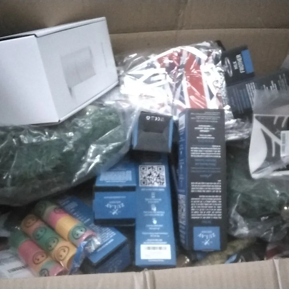 PALLET OF ASSORTED ITEMS INCLUDING AROMA DIFFUSER, HARD SHELL MACBOOK CASE, REALME LED SMART BULB, SCENTED CANDLE, MILK FROTHER, THE BEST GUATEMALAN GROUND COFFEE 
