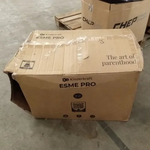 BOXED KINDERKRAFT ESME PRO 3-IN-1 TRAVEL SYSTEM - BLACK