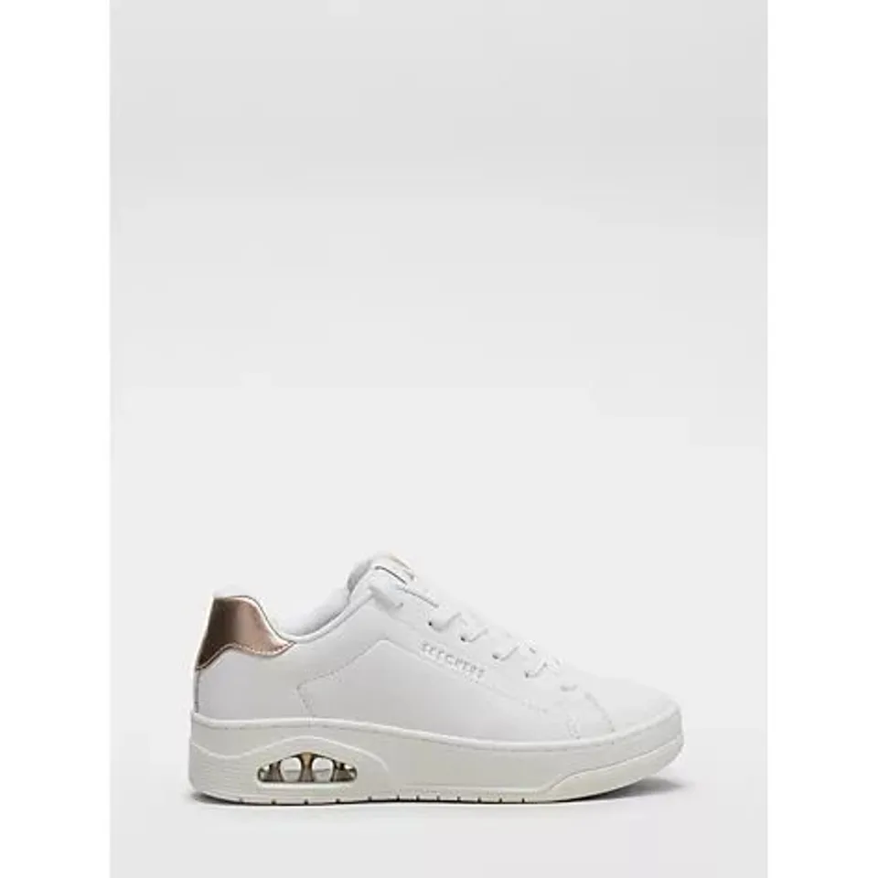 SKECHERS UNO COURT COURTED AIR LACE UP TRAINER- WHITE SIZE 5