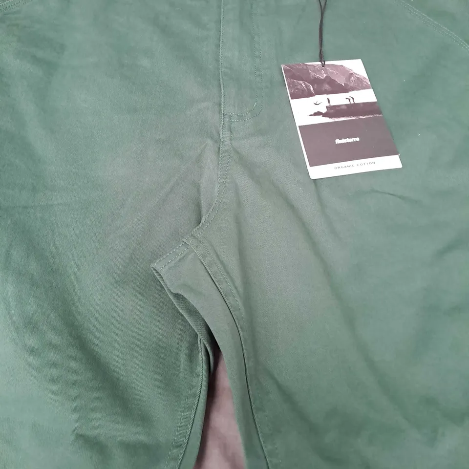 FINISTERRE COVERACK SHORT 36W