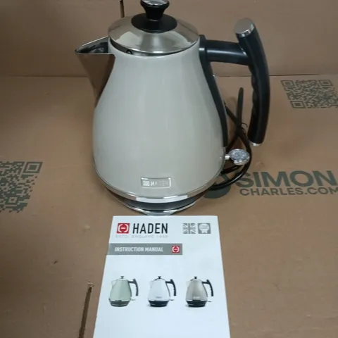 HADEN COTSWOLD KETTLE 1.7 LITRE, PALE GREY WITH BLACK HANDLE