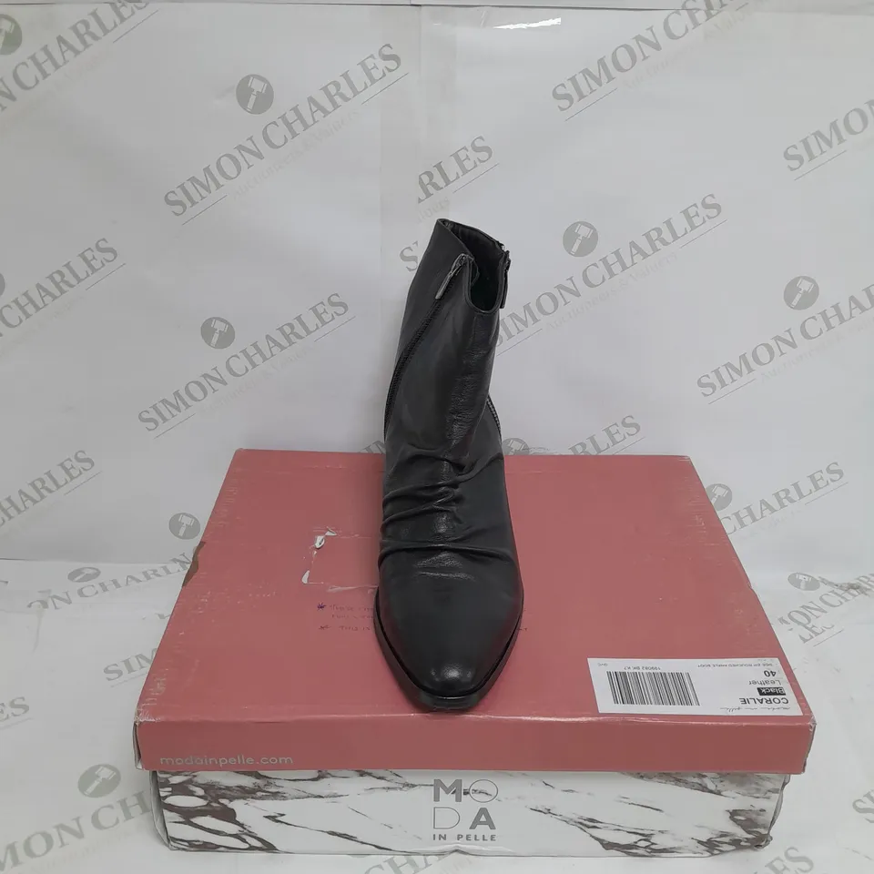 MODA BLACK ANKLE BOOTS SIZE 7