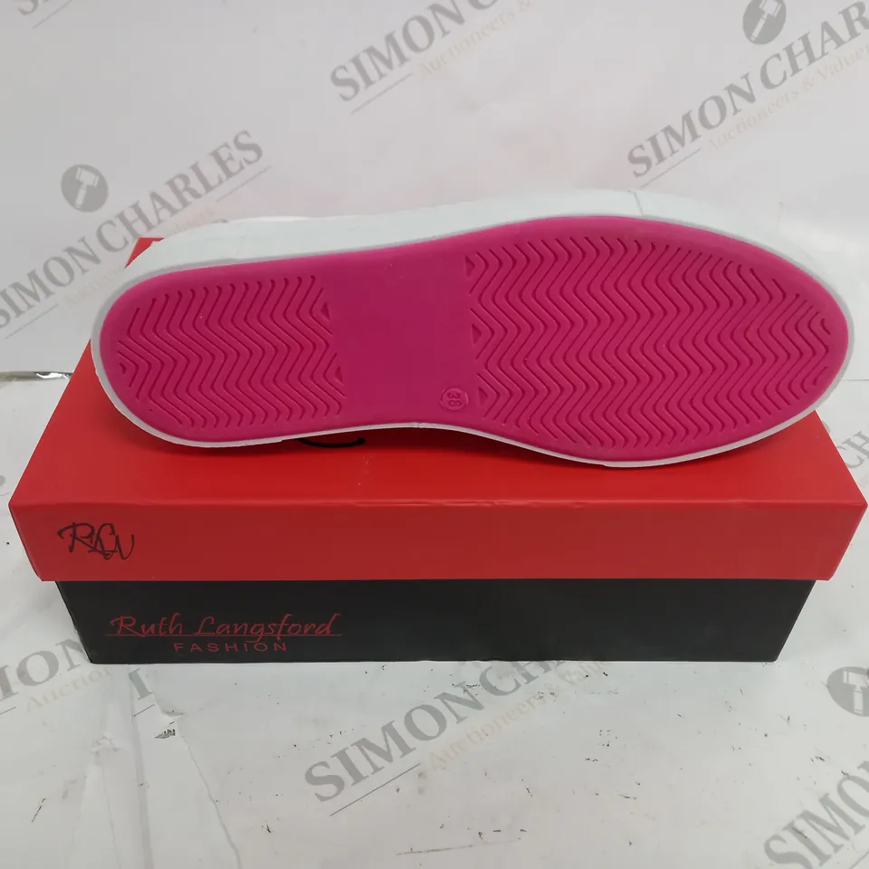 BOXED RUTH LANGFORD ZIP TRAINER SIZE 5