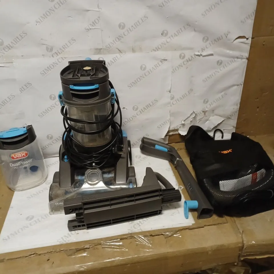 VAX DUAL POWER PET ADVANCE CARPET CLEANER