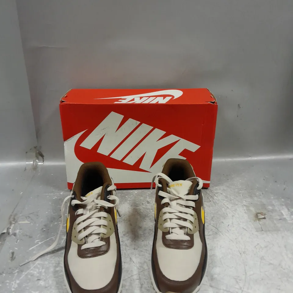 BOXED PAIR OF NIKE AIR MAX 90 GORETEX OREWOOD BROWN UK 7