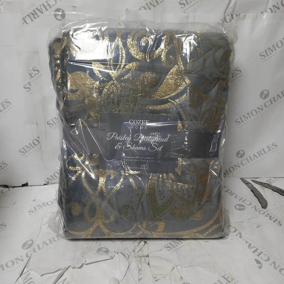 COZEE HOME METALLIC PAISLEY BEDSPREAD & SHAMS