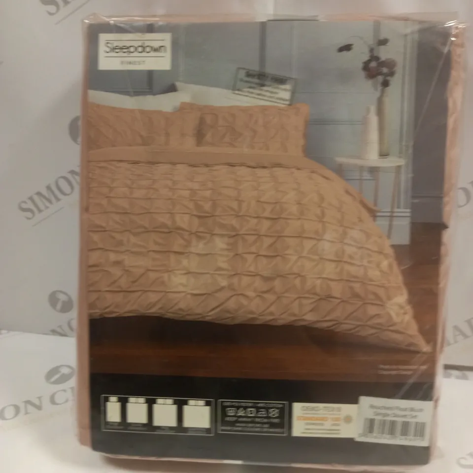 SLEEPDOWN RUCHED PLEAT BLUSH SINGLE DUVET SET
