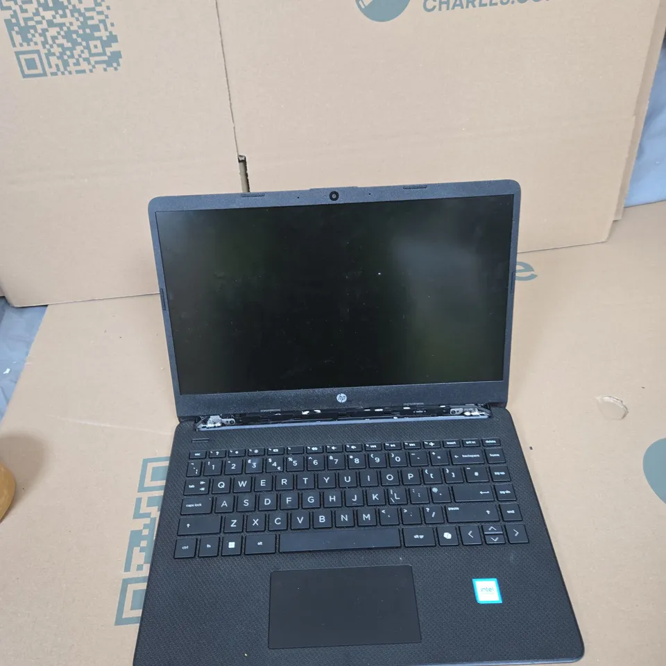 HP LAPTOP – BLACK, INTEL STICKER – DAMAGED HINGE AREA 