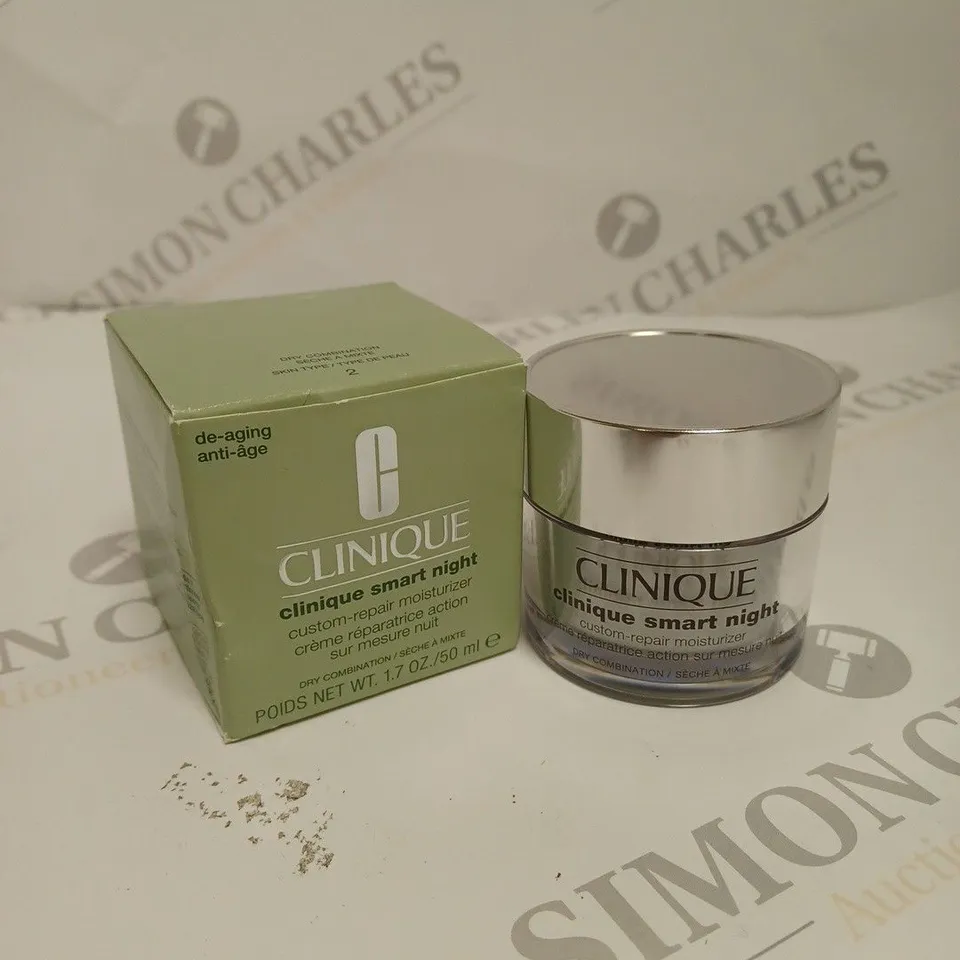 BOXED CLINIQUE SMART NIGHT CUSTOM REPAIR MOISTURISER