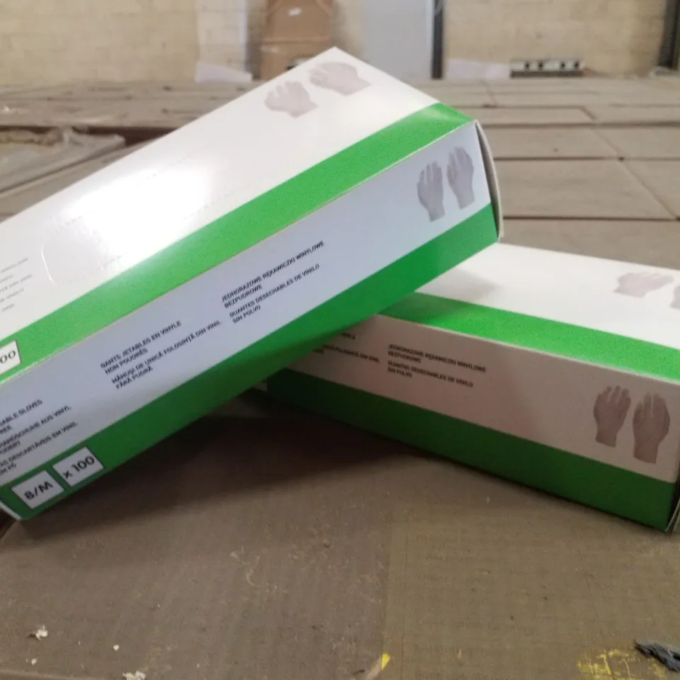 PALLET CONTAINING APPROXIMATELY 600 INTCO VINYL GLOVES 100PK MEDIUM