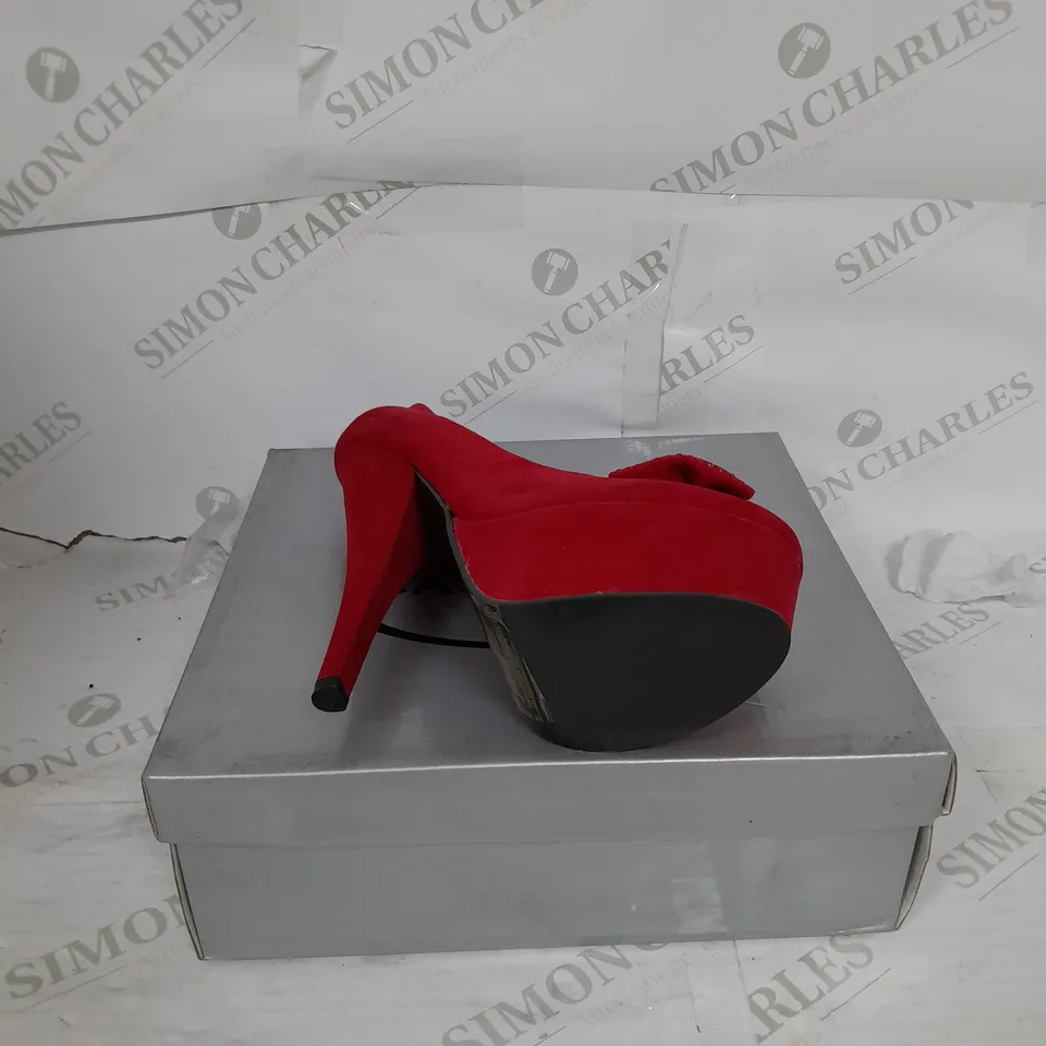 BOXED PAIR OF CASANDRA PLATFORM STILETTO HEEL IN RED SUEDE WITH RHINESTONE BOW DETAIL SIZE 4