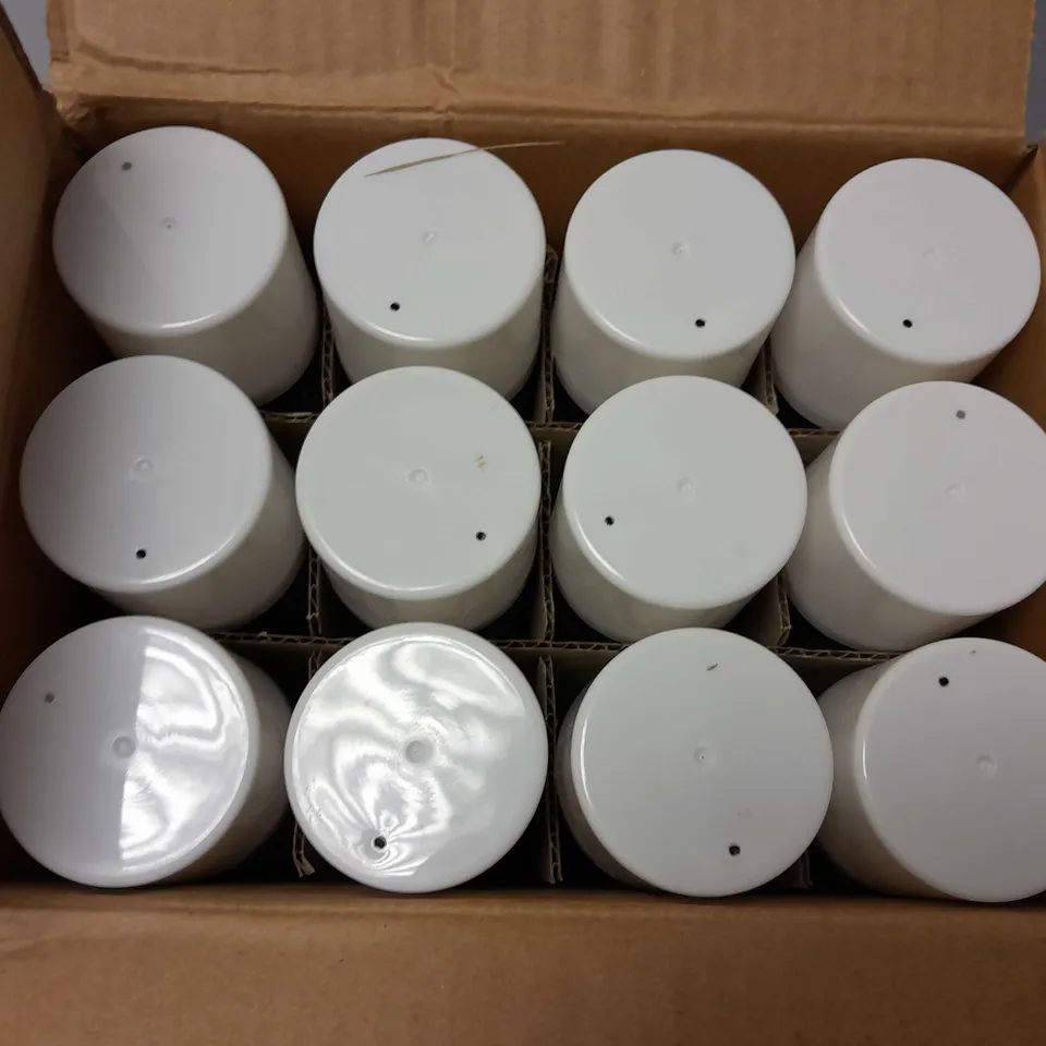 12 151 SPRAY PAINT WHITE MATT - COLLECTION ONLY