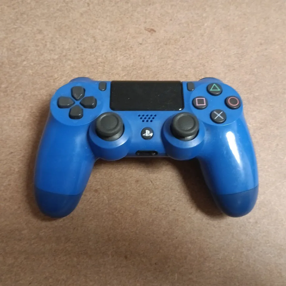 SONY PLAYSTATION 4 DUALSENSE WIRELESS CONTROLLER IN BLUE