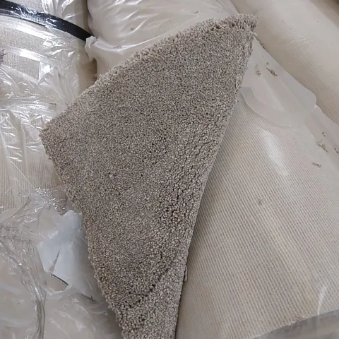 ROLL OF QUALITY ULTIMATE IMPRESSIONS PRECIOUS CARPET // SIZE: APPROX 4 X 4.2m