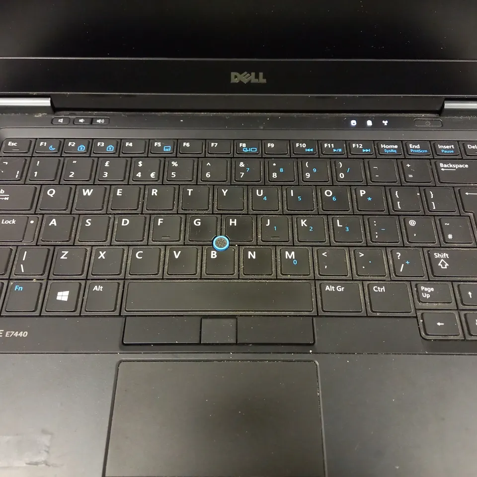 DELL LATITUDE E7440 LAPTOP IN SILVER