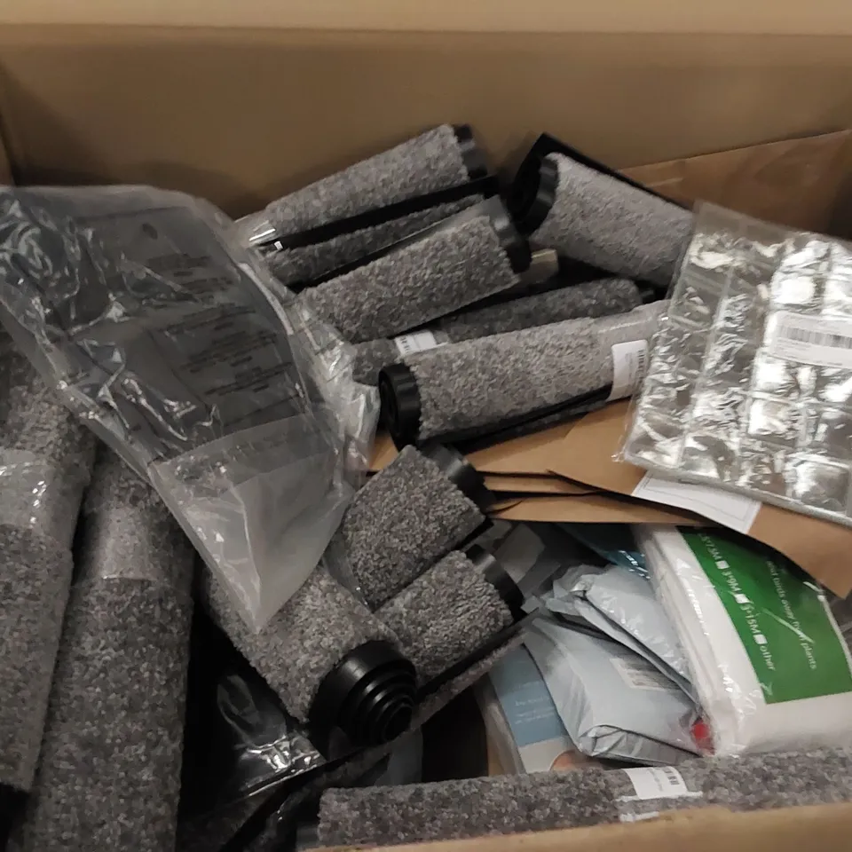 PALLET OF ASSORTED ITEMS INCLUDING: FLOOR MAT, BIKINIS, SHOE LACES, CUT RESISTANT GLOVES, USBC TO ETHERNET ADAPTER, CHRISTMAS DECORATIONS, FLEECE BLANKETS, PHONE MOUNTS, RUNNING SOCKS