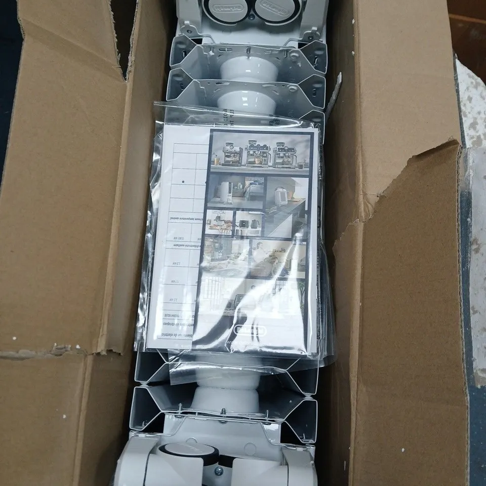 DE'LONGHI DRAGON 4 OIL-FILLED RADIATOR – COLLECTION ONLY