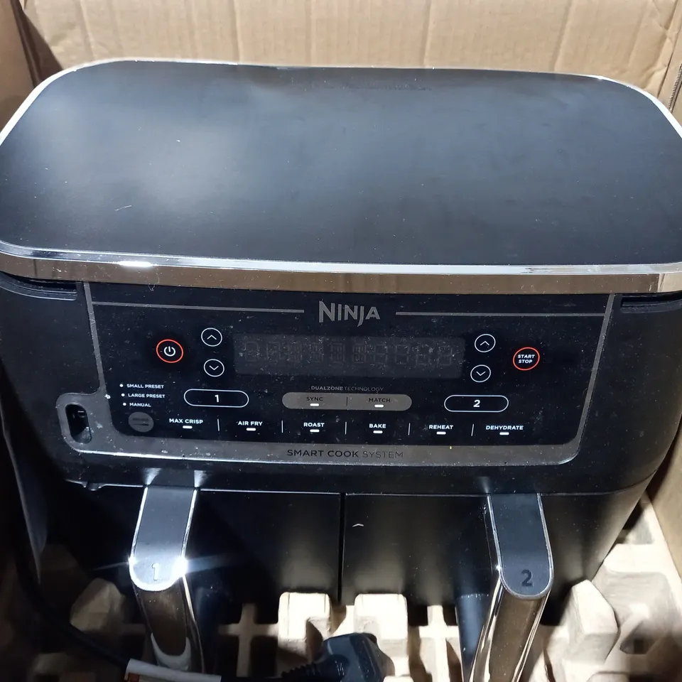 BOXED NINJA FOODI MAX 9.5L DUAL ZONE AIRFRYER AF451UK