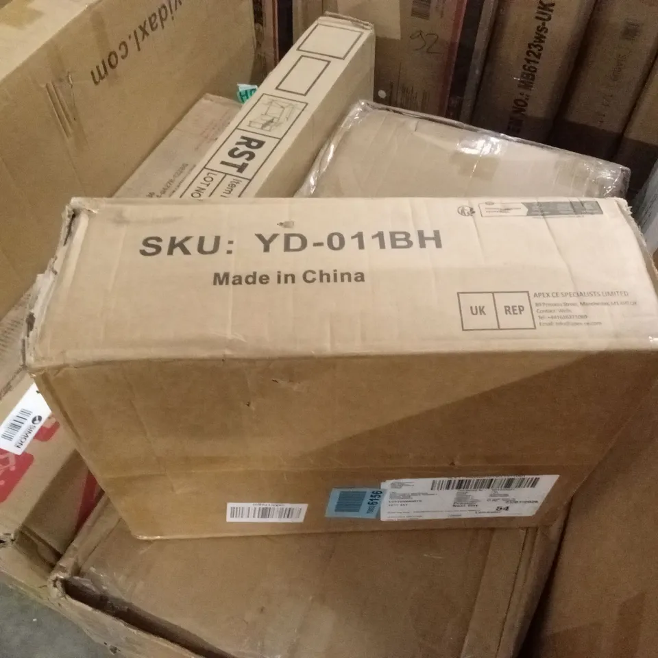 BOXED BENEZAR COFFEE TABLE (1 BOX)