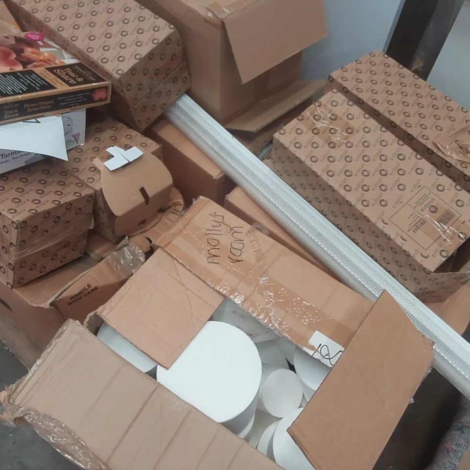 PALLET CONTAINING ASSORTED BAKERY ITEMS INCLUDING: ICING TURNTABLE, MOLDS, SCALES ECT