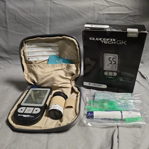 GLUCOFIX TECH GK BLOOD GLUCOSE METER KIT WITH CASE 