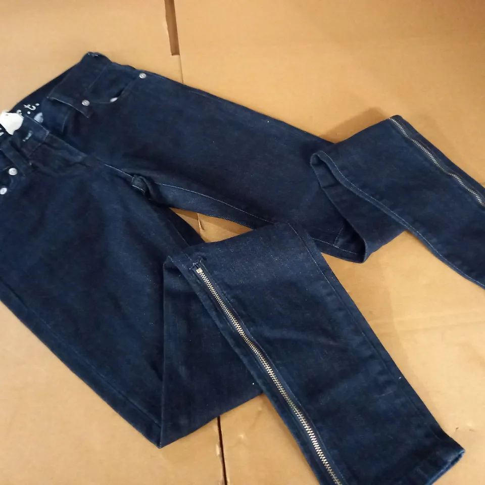 BRAND NEW CRAFT MID BLUE JEANS - 25