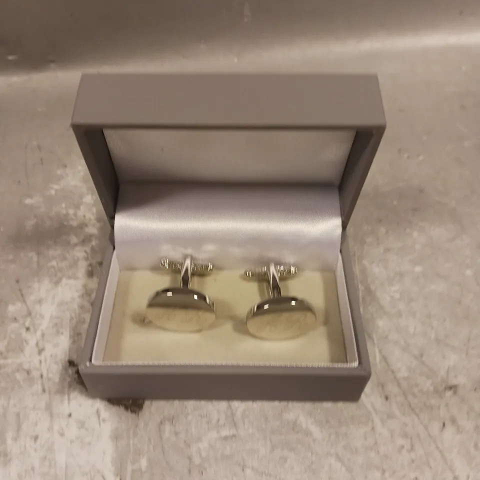 CARRIAGE TRADE PERSONALISED 'AR' CUFFLINKS 