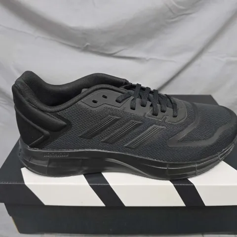 BOXED PAIR OF ADIDAS DURAMO 10 TRAINERS IN BLACK - UK 10.5