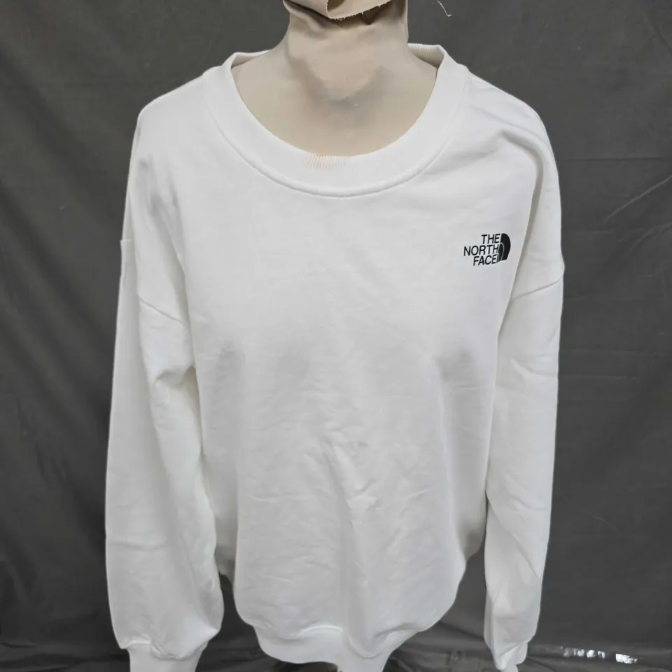THE NORTH FACE PRINTED CREW NECK SWEATSHIRT IN WHITE SIZE S