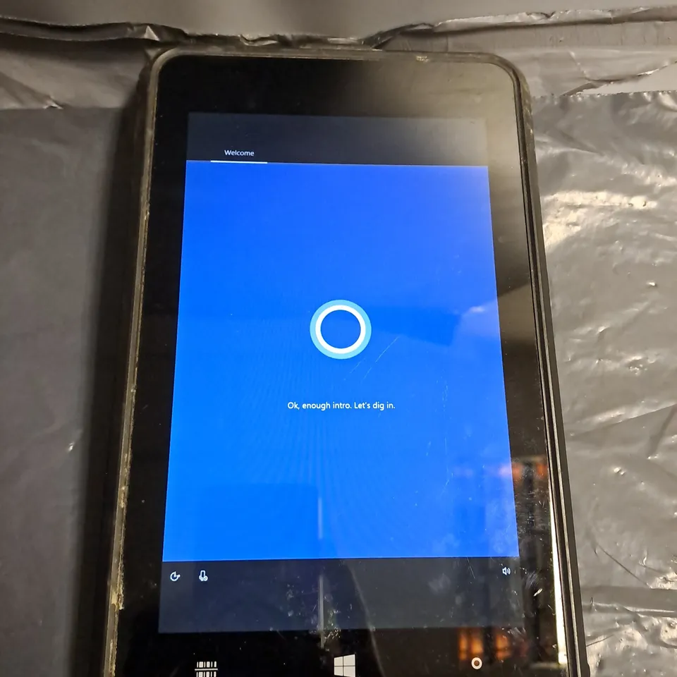 NEWLAND WINDOWS TABLET NQUIRE NQ800 2 WITH BARCODE SCANNER