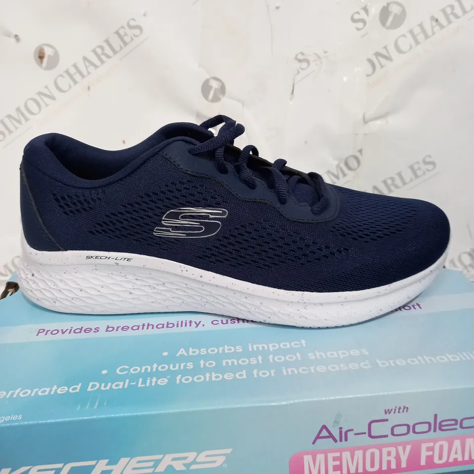 BOXED PAIR OF SKETCHERS TEXTILE MESH TRAINERS IN BLUE SIZE 6