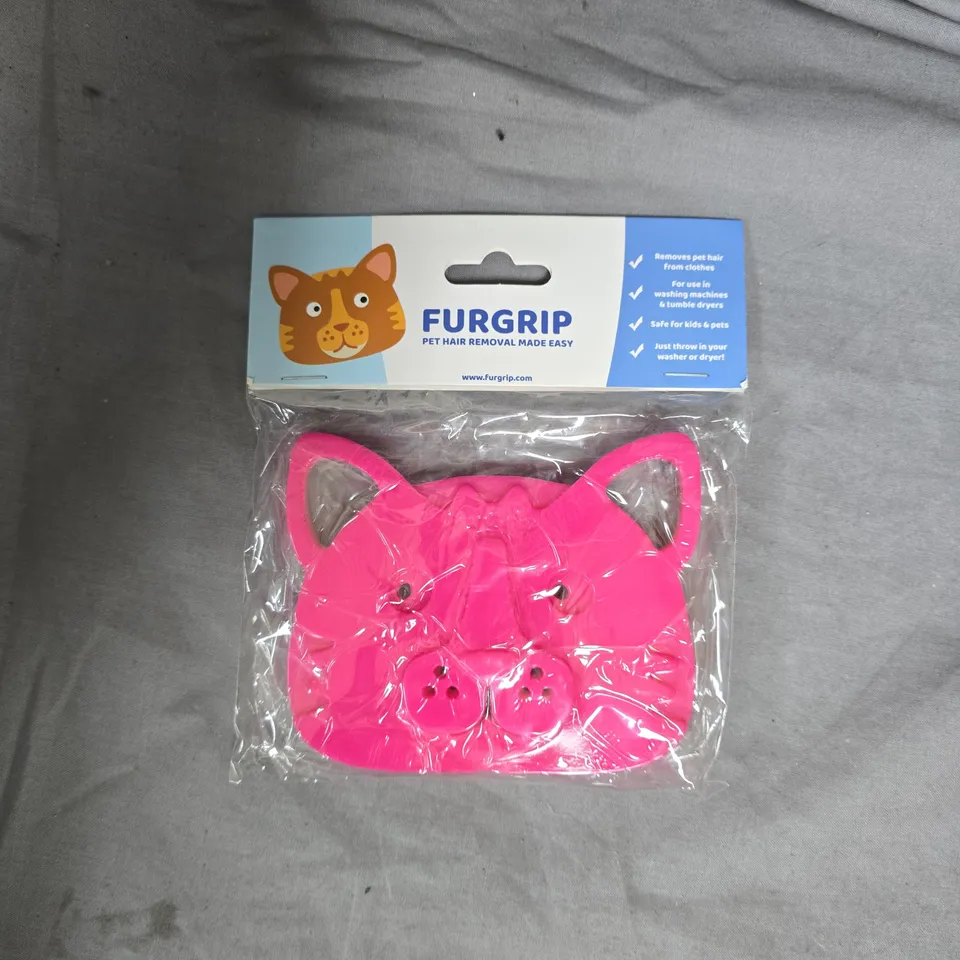 APPROXIMATELY 120 FURGRIP LAUNDRY PET HAIR REMOVERS - CAT