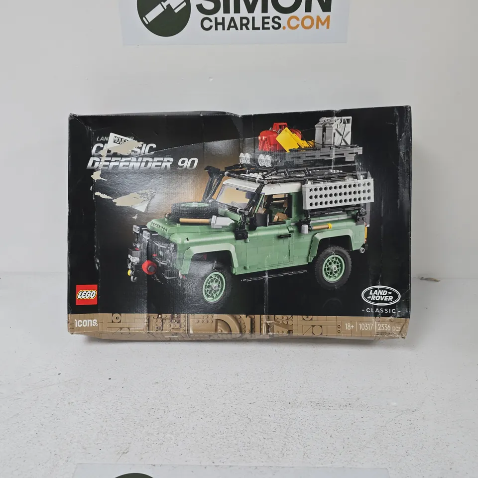 LEGO LAND ROVER DEFENDER 90 – BOXED SET, 2336 PIECES