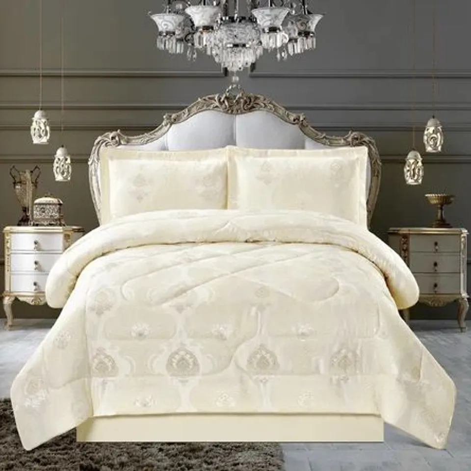 BAGGED GINA BEDSPREAD,  BEIGE // SIZE: KING 