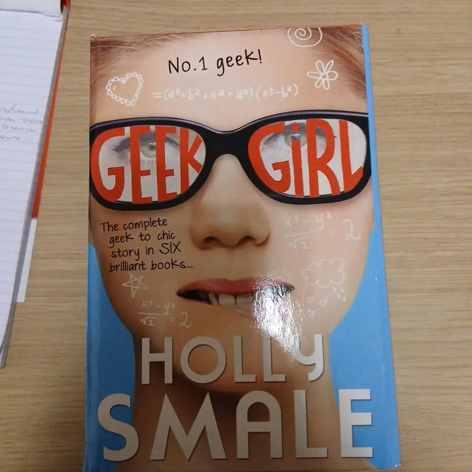 GEEK GIRL SERIES BY HOLLY SMALE – SET OF 7 PAPERBACKS