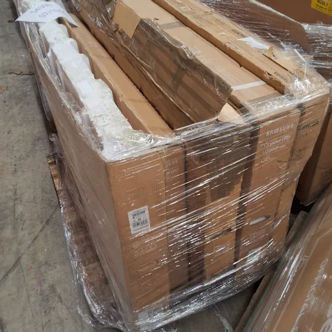 PALLET CONTAINING 5 ASSORTED DAMAGED TVS