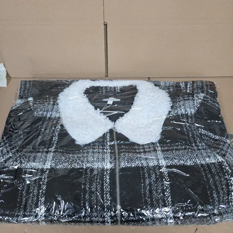 BOX OF APPROXIMATELY 7 TAMSY FAUX FUR COLLAR PLAID JACKETS