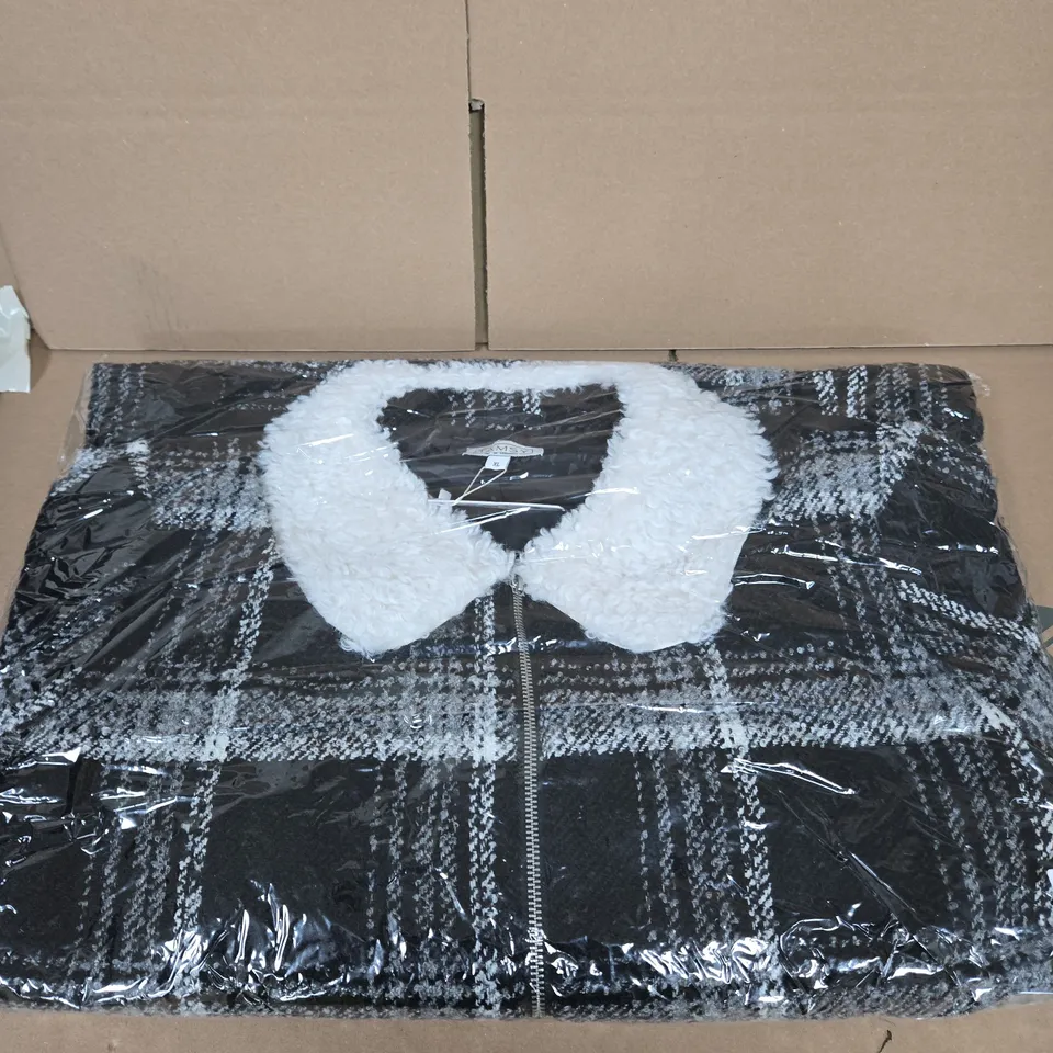 BOX OF APPROXIMATELY 7 TAMSY FAUX FUR COLLAR PLAID JACKETS